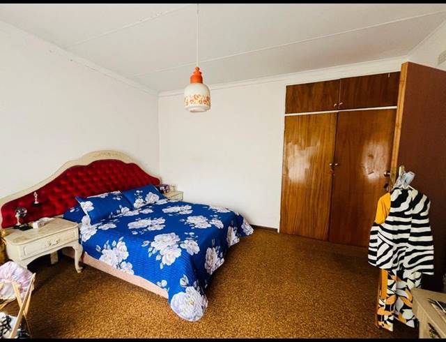 4 BEDROOM HOUSE FOR SALE IN KENSINGTON